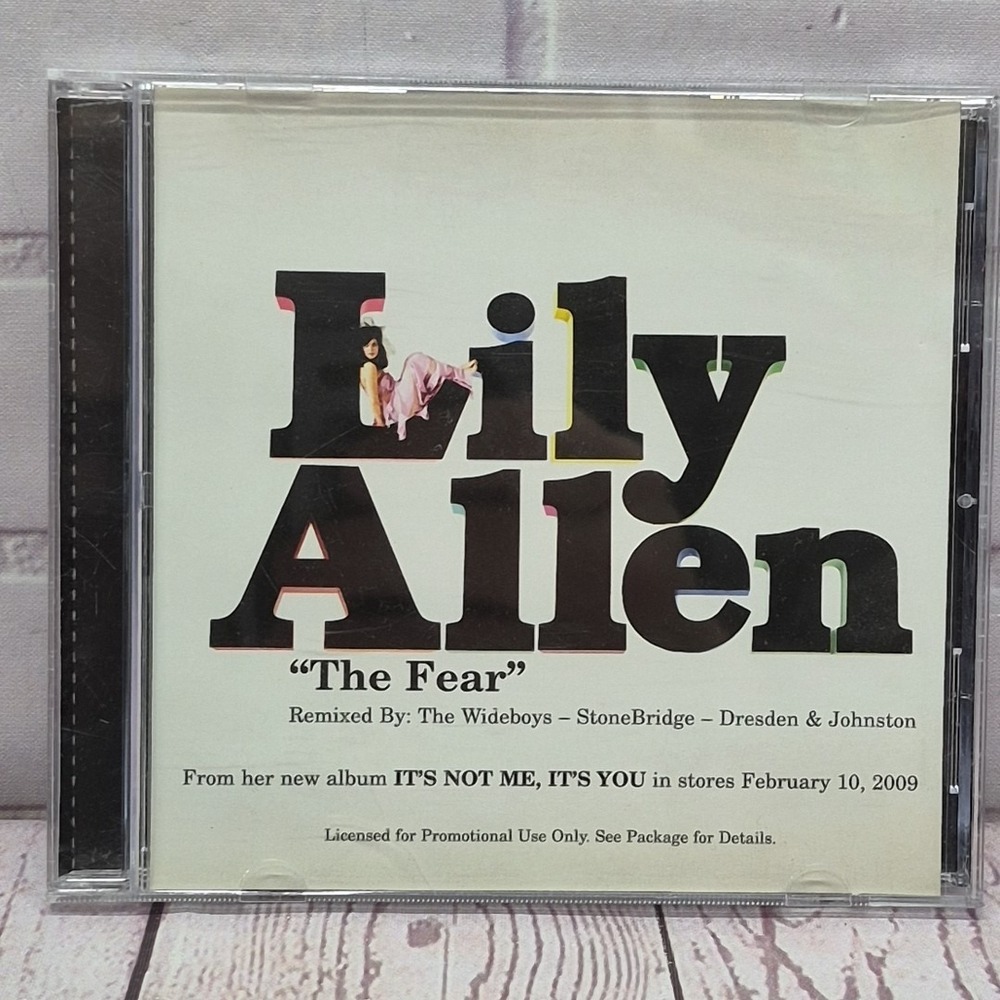 RARE Lily Allen The Fear Promo Song CD, With Orginal CD, Insert, Case